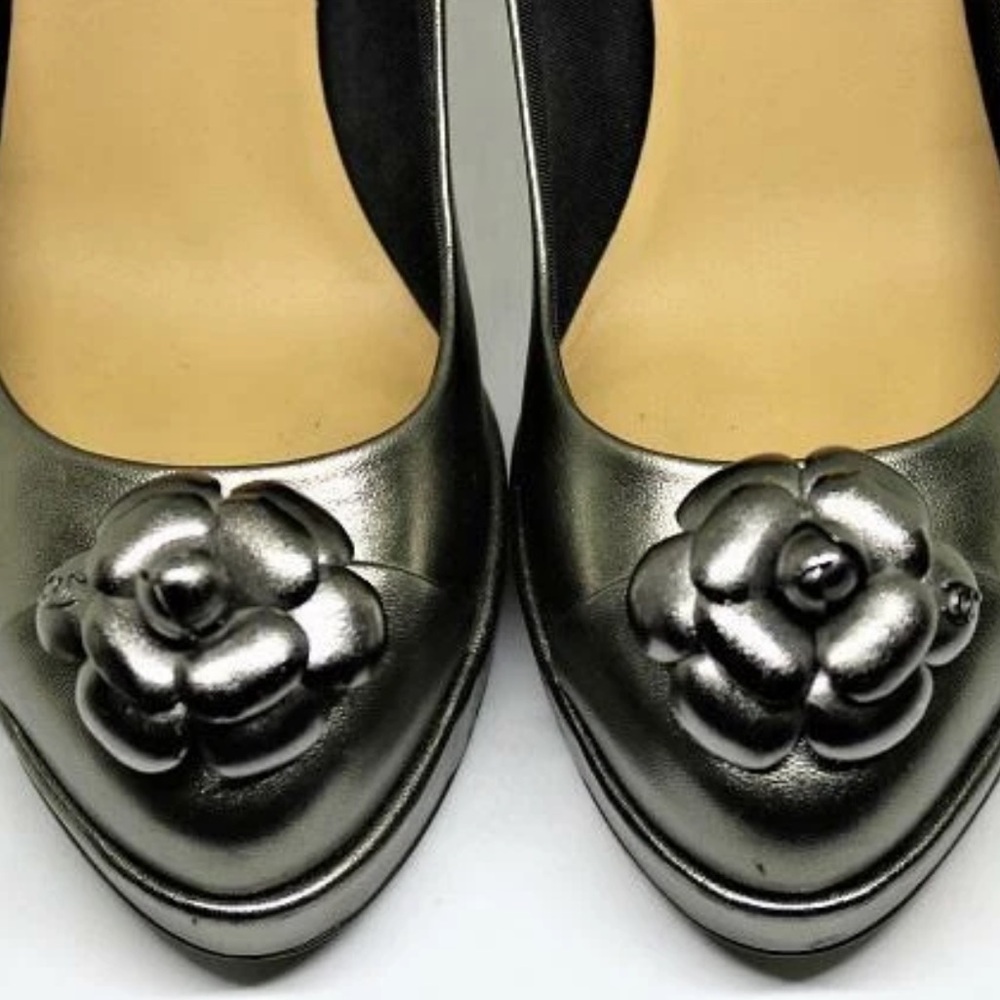 CHANEL Metallic Camellia Platform Pumps - Gunmetal - Picture 5 of 13
